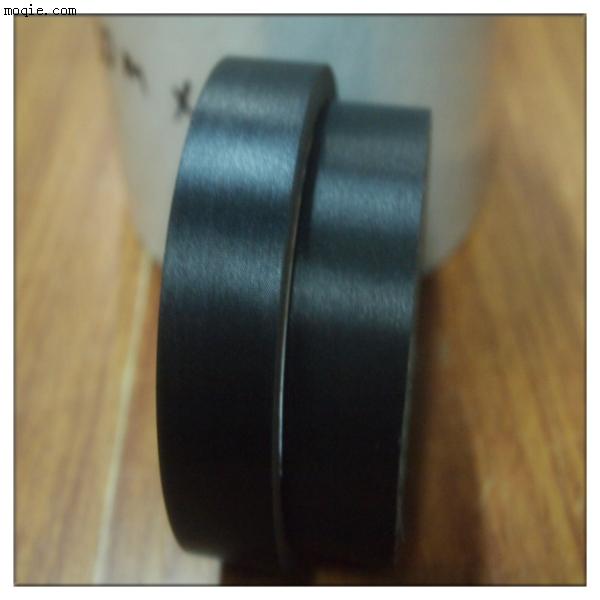 ZHX-D20黑色平纹单面背胶导电布